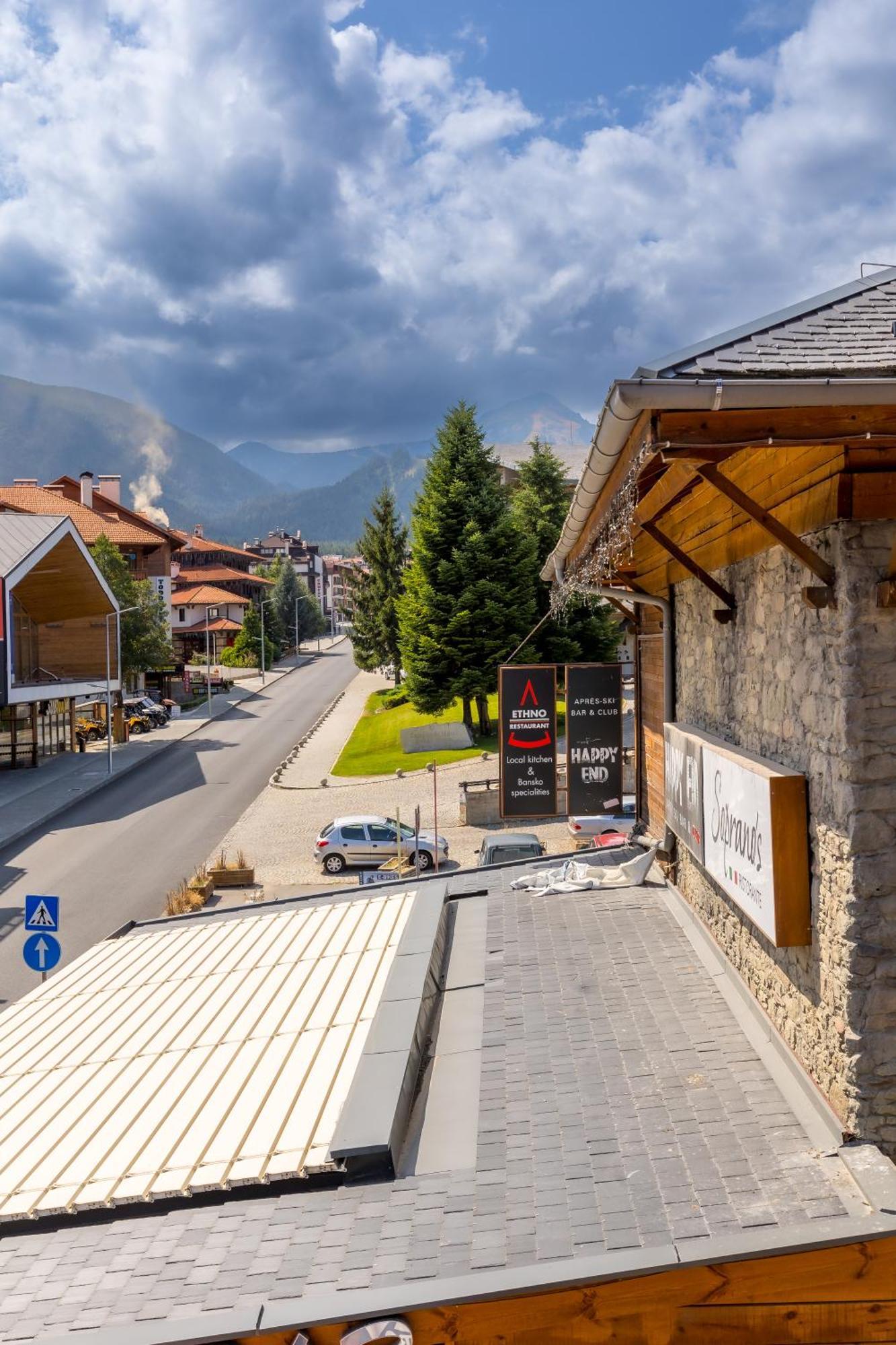 Granat Gondola Lift Apartments Bansko Exterior photo