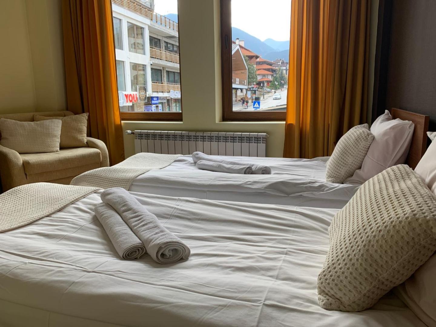 Granat Gondola Lift Apartments Bansko Exterior photo